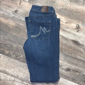 Maurice’s 4 regular